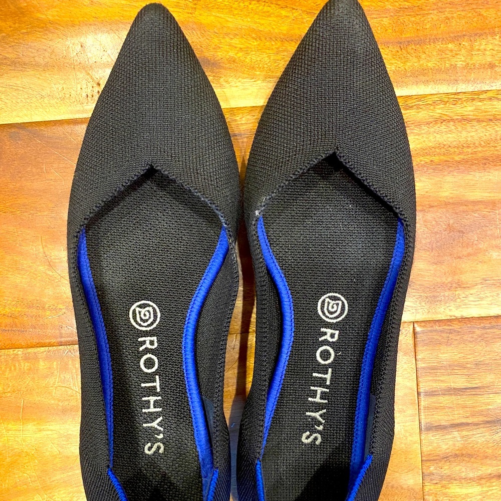 Rothy’s Point Black size 9